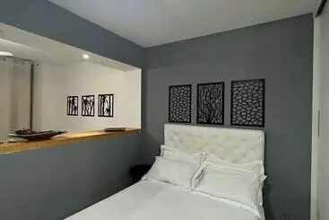 هتل آپارتمان Piratas Residence