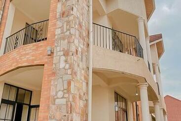 هتل Kigali Fantastic Homes