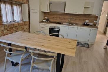 Отель Simona Rooms