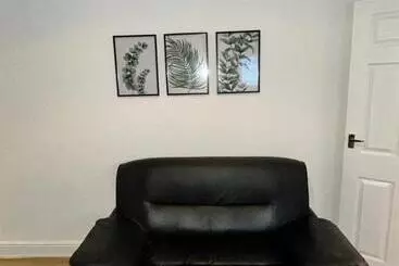 هتل آپارتمان Lovely Town House Room 1