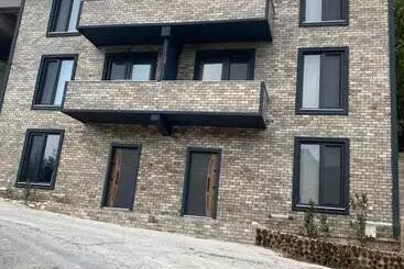 ベッドアンドブレックファースト Yuvacik Kazli Bahçe Bungalov Otel Ve Restoran