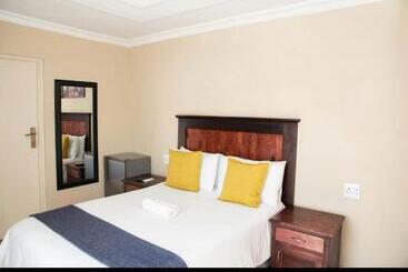 פנסיון Mbt Guesthouses