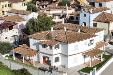 Апарт-отель Residence In Orosei Just 3 Km From The Sea