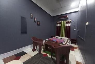 Majatalo Riverbank Guest House With Restaurant & Self Cooking Facility