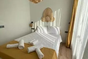 هتل آپارتمان Aden Suit Apart