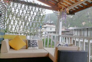 Hospedaria Lazzy Inn