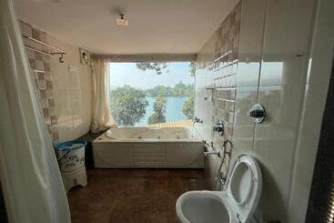 Hotel Jalsrushti Agro Tapola