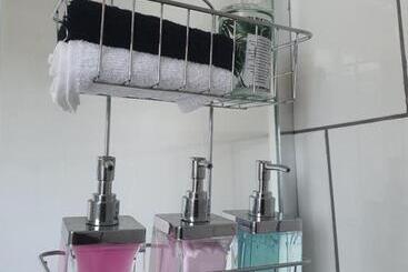 פנסיון Mpucuko Guest House