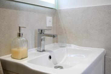 مبيت وإفطار Chateau Haut Cazevert