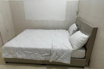 בית מלון כפרי Everest Guest House