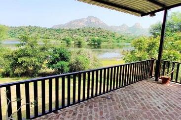Отель Jawai Legacy Shambhala