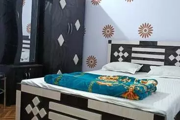 Hotel Pp Crown