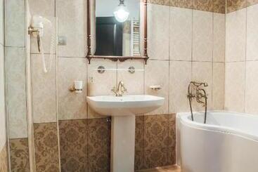 בית מלון כפרי Veritas Boutique Vila