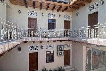 בית מלון כפרי Asia Central Boutique