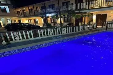 Hotelli Parshuram Wada Resort