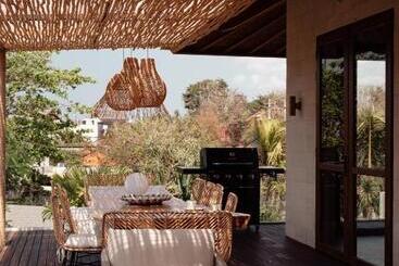 ホテル Poco Poco Villas By Aayan