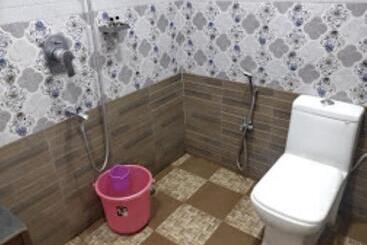 בית מלון כפרי Urban Cottage Guwahati