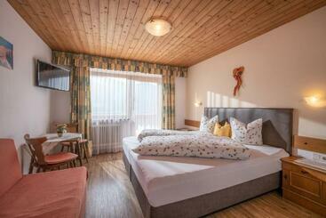 ホテル Gasthof Pension Berghof