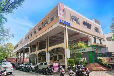 Fabhotel Om Sai   Nr Nashik Railway Station
