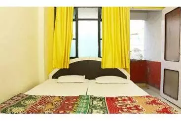 Hotel Geeta Lodge, Solapur