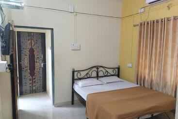 Hotel Subham Holidays Homes