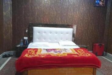 Pensão Somnath Dham