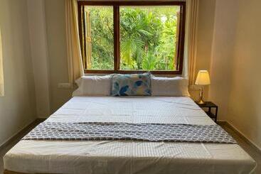 住宿加早餐  Kadam Villa