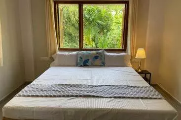 Bed and Breakfast Kadam Villa