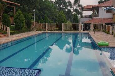 هتل Finca Villa Nathaly