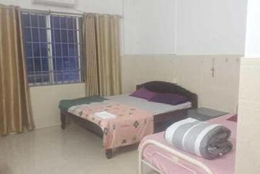 פנסיון Guesthouse Restaurant