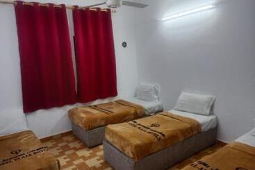 בית מלון כפרי Safwat Al Haif Sakni