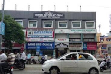 Отель Vandu International Amravati