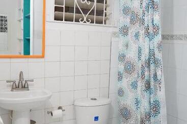 پانسیون Shades Of Summer Apartments In Negril With Kitchen