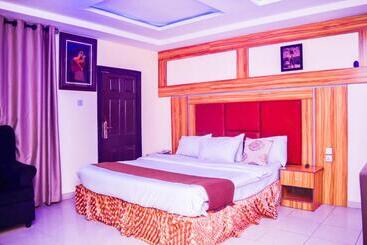 Owee Hotel Exclusive Apartment And Suites Studio