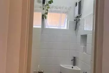 هتل Rich Vania Suites