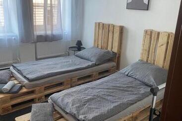 ペンション Penzion Restaurace Macelis