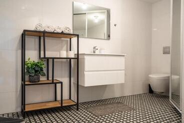 Sea Side Eilat Vacation Apartment