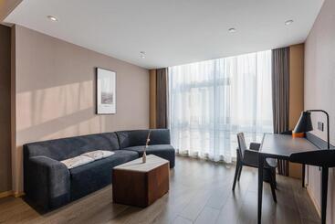 Atour Hotel Tianjin Binhai High Speed Railway Station