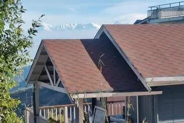 هتل Cabin In The Woods  Luxury Cottages In Mukteshwar