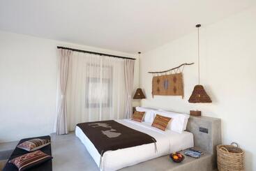 فندق South Zhongwei Resort