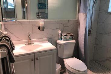 膳宿费 Billy S Resort Clothing Optional Men Only Solo Hombres