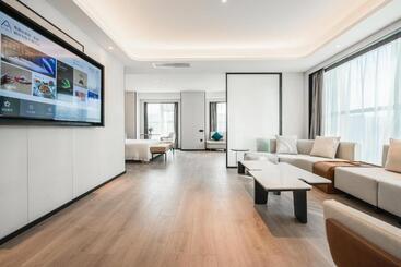 Atour Hotel Chengdu East Station Greenland 468 Center