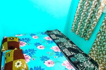 پانسیون Shri Gamya Guest House