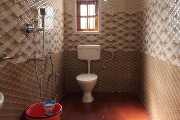 Nocleg ze śniadaniem The Transit Stay Guwati