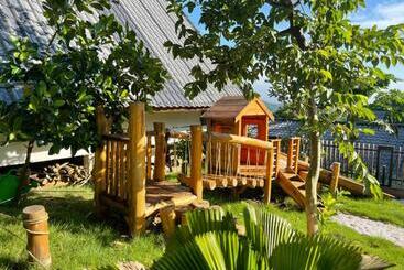 Hotell A Little Hill Retreat