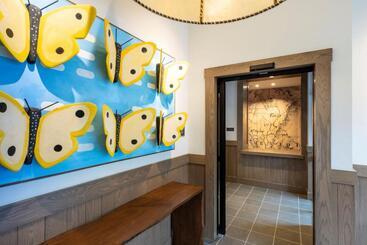 Aparthotel The Blake Residences