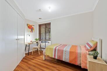 פנסיון Private 1 And Private 3 Beside Monash University In Clayton