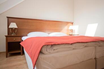 בית מלון כפרי Dworek Nad Rozlewiskiem