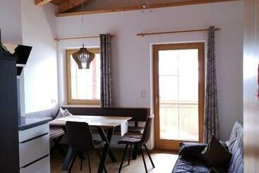 فندق Haus Kristall