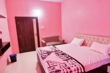 Hotel Maharaja Resort And